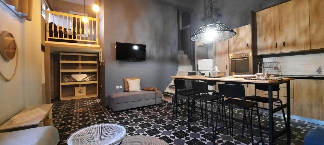 Apartamento Hospitality In Historical & Mythical Peloponnese 2 Corinto Exterior foto